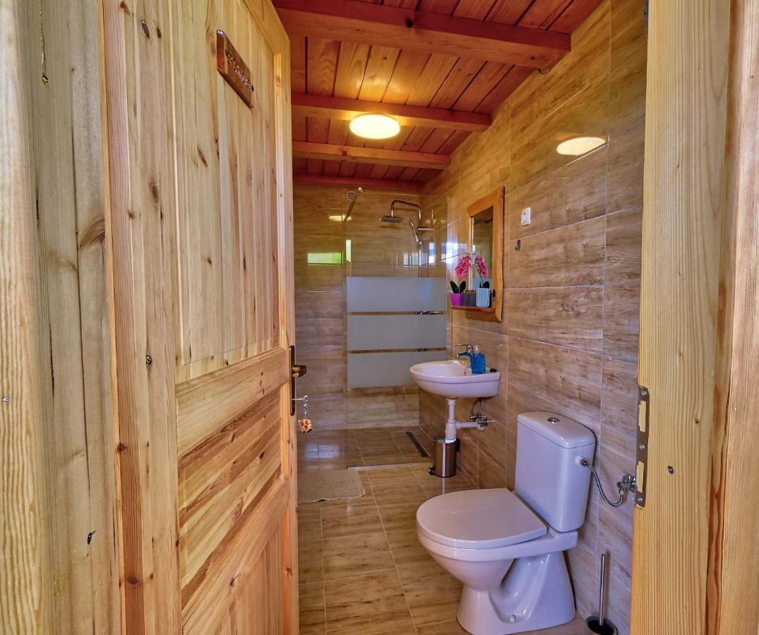 Glamping Brodej Hotel Vitanje Exterior foto